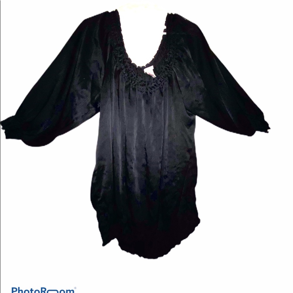 elegant  Covington woman blouse